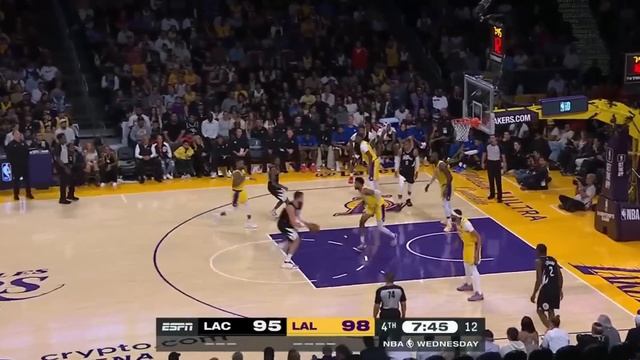 Los Angeles Lakers vs Los Angeles Clippers 4th Qtr Full Highlights | Nov 1 | NBA 2023 Highlights смотреть онлайн