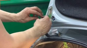 Не открывается багажник на Мазде 3. Устраняем неисправность.