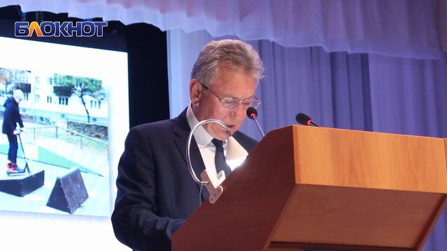 Виктор Мельников подвел итоги года в образовании смотреть онлайн