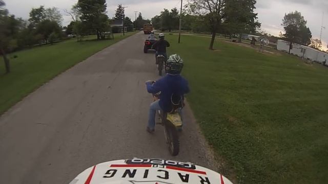 2016! Riding Honda trx 450r to school! смотреть онлайн