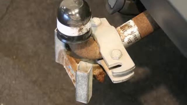 Volkswagen Tiguan 1.4 TSI SPORT 4MOTION , NAVIGATIE, TREKHAAK, 18 INCH, CLIMATE, ETC смотреть онлайн