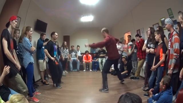 Андрей vs (Hip Hop battle, Космический Джем 2015) смотреть онлайн
