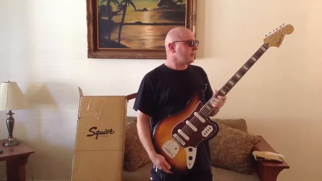 HC Review Preview Squier Bass VI смотреть онлайн