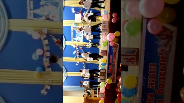 вальс выпускников 2017 флешмоб 2017 в школе Новинка класный танец 2017!!! смотреть онлайн