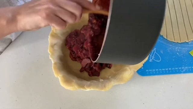 Американский пирог с ревенем и вишней? ОЧЕНЬ ПРОСТОЙ РЕЦЕПТ смотреть онлайн