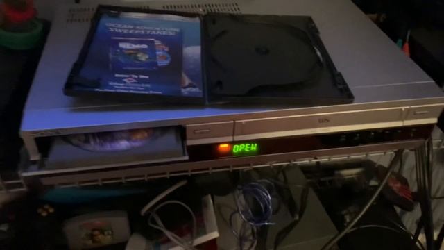 Why I can’t do the Opening to Finding Nemo 2003 DVD (Disc 1 and 2) смотреть онлайн