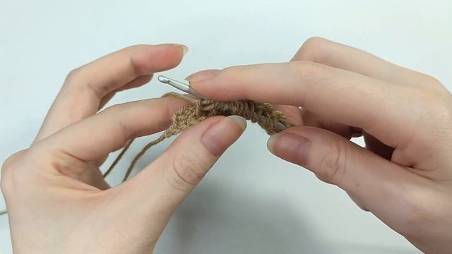 ПРОСТО И БЫСТРО! Плотный узор тунисским крючком. Simple tunisian crochet смотреть онлайн