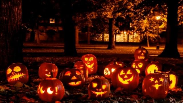 Поздравление на Хэллоуин. ДЕНЬ ВСЕХ СВЯТЫХ 31 октября ХЭЛЛОУИН.Нalloween смотреть онлайн