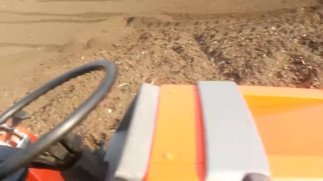 Kubota ASTE A 15 -хороший трактор. смотреть онлайн