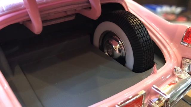 1949 Elvis Presley Cadillac Coupe De Ville Convertible Pink 1/18 Diecast Model. смотреть онлайн