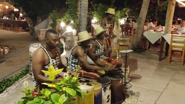 Úžasné africké bubny(4) смотреть онлайн