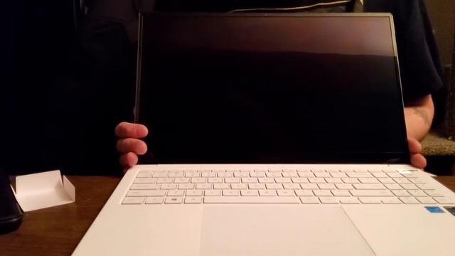 Galaxy Book pro 15.6" (i5 1135G7) Unboxing. смотреть онлайн