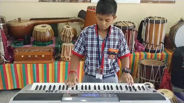 MADHAV R CLASS V KEYBOARD SOLO смотреть онлайн