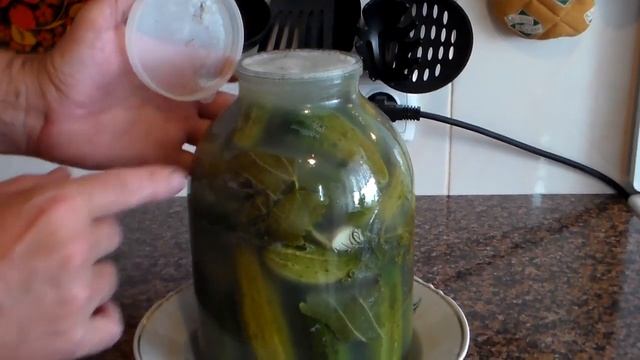 Огурцы квашенные под закатку смотреть онлайн