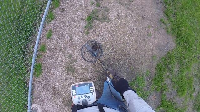 Minelab Explorer 2 Hunting Old Coins смотреть онлайн