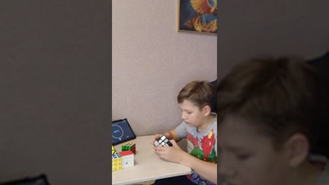 Семь кубиков Рубика в одном видео. смотреть онлайн