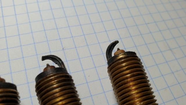 Оригинальные свечи зажигания сгорели на работе. Термоядерное топливо. смотреть онлайн