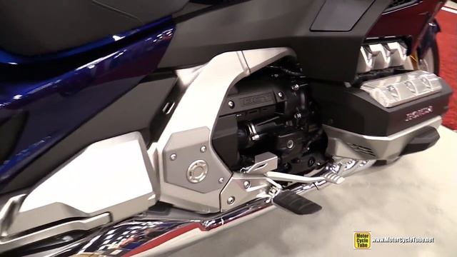 2019 Honda Goldwing Tour DCT - Walkaround - 2018 AIMExpo Las Vegas смотреть онлайн