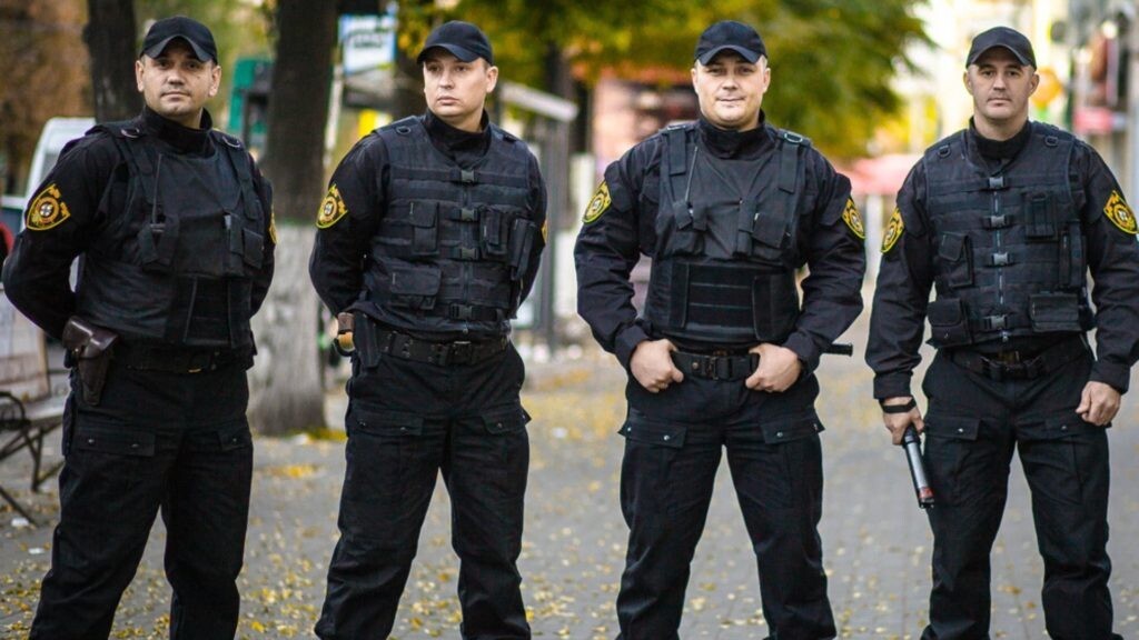 Сборник прикольных охранников Юмор смотреть онлайн