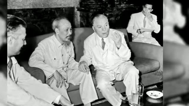 Знаменитые люди на банкнотах. Хо Ши Мин. смотреть онлайн