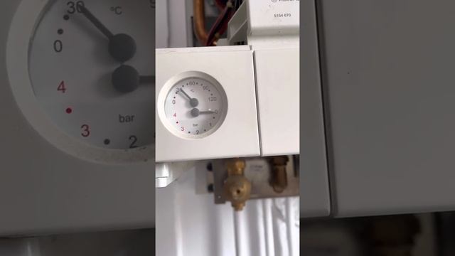 Remise en Pression Viessmann Vitopend 100 ( Sans clef de remplissage) смотреть онлайн