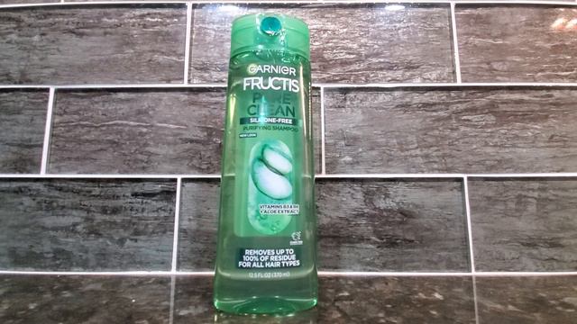 In Hand Review of Garnier Fructis Pure Clean Purifying Shampoo смотреть онлайн