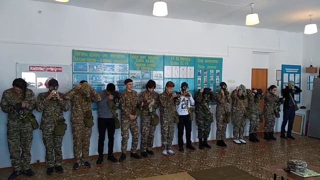 Одевание противогаза на себя смотреть онлайн