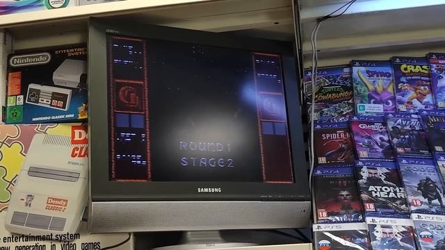 Распаковка коробки из Великобритании, посылка, ретро-консоли, игры и аксессуары в магазине денди. смотреть онлайн