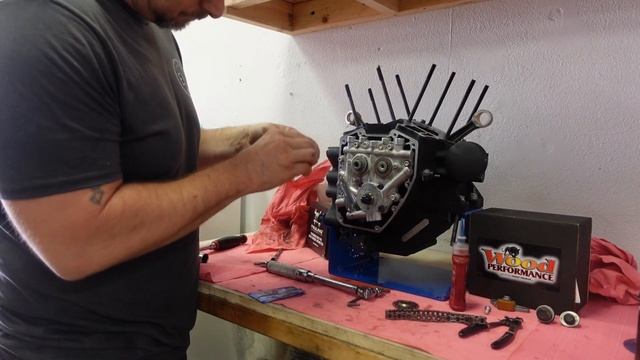 Building a Solid Twin Cam 103 Part 1 смотреть онлайн