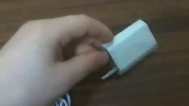 Обзор на зарядку от Iphone 5 и 5s смотреть онлайн