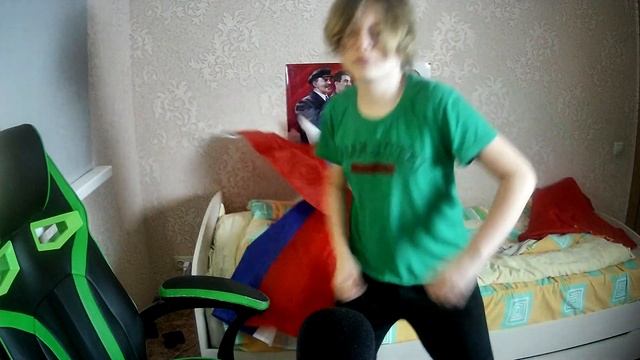 Дико чувствую под эщкере песня лизогуба Vladosik209 дикий танец с русским флагом смотреть онлайн