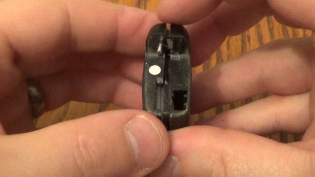 DIY - How to change SmartKey Key fob Battery on Hyundai Genesis / Sonata / Equus смотреть онлайн