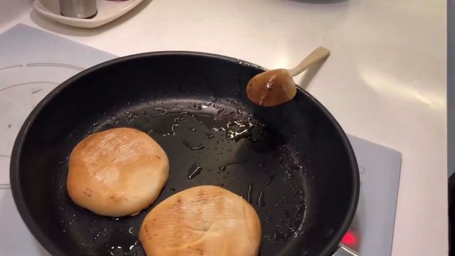 Как да си направим яйца Бенедикт!/How to make eggs Benedict! смотреть онлайн