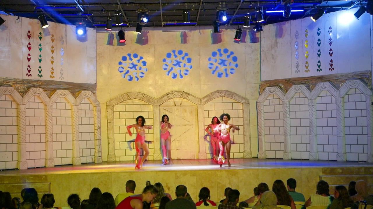 Представление - Карибские танцы Kervansaray Hotel Kundu 5* (Кервансарай  Отель Кунду 5*)