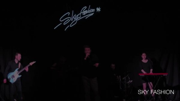 Sky Fashion - Lonely Piano (live)