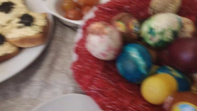 Easter egg fight . one of the oldest European tradition . смотреть онлайн