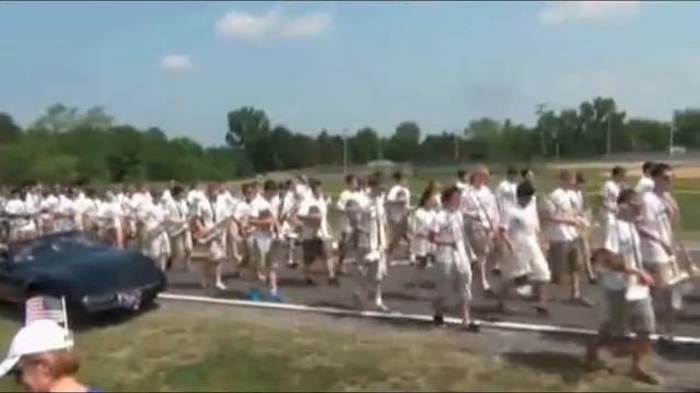 Memorial Day Strongsville Marching Mustangs смотреть онлайн