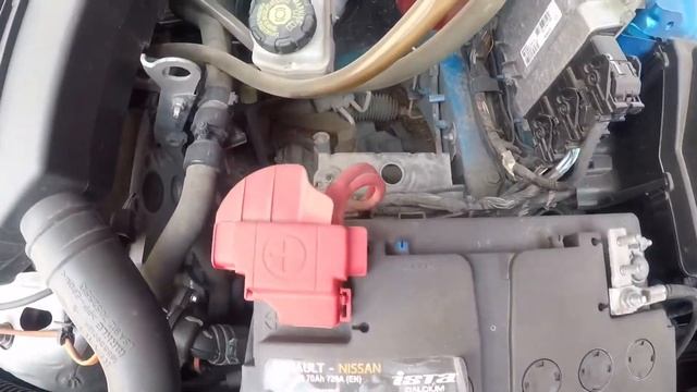 Стоит ли ставить уплотнитель под капот-Renault Logan 2. смотреть онлайн