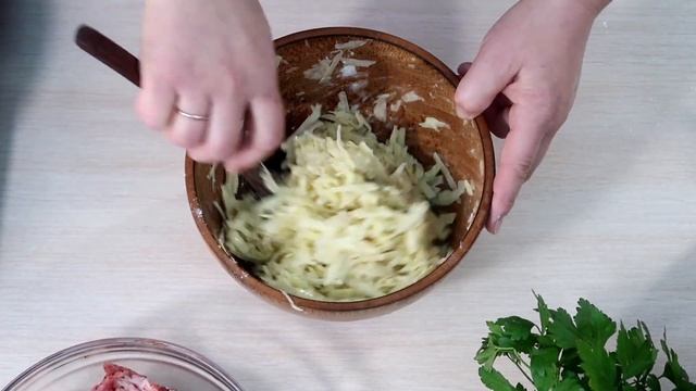 Медвежья лапа очень вкусное и красивое блюдо смотреть онлайн