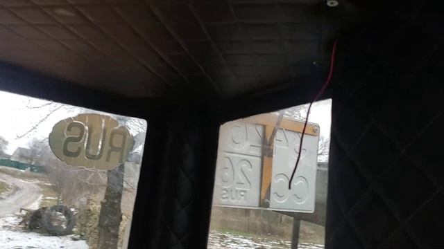 Фронтальный погрузчик UNK 320 . Освежаем салон кабины. смотреть онлайн