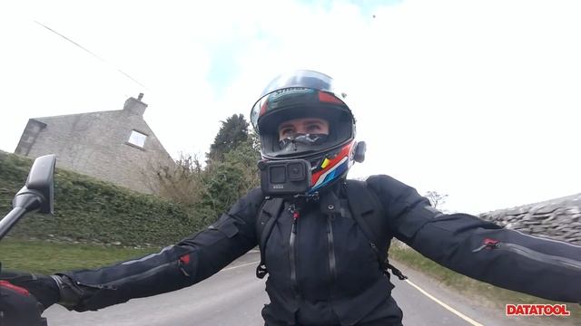 Suzuki V-Strom 1050 XT Riding Vlog // My thoughts after having it for 3 weeks! ? смотреть онлайн