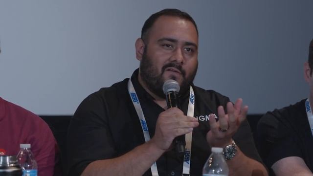 2023 DCS Focus on Cine Lenses from the Buyer's Point Of View смотреть онлайн
