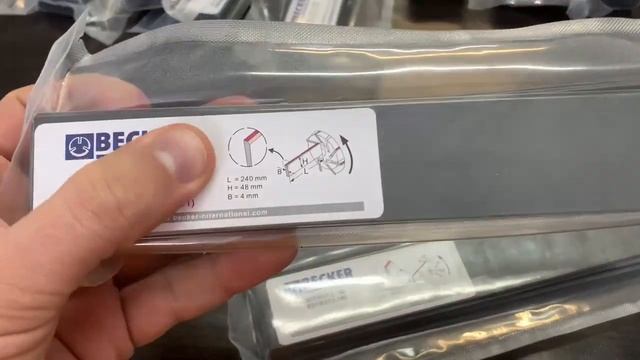 Лопатка графітова Becker WN 124-034 смотреть онлайн