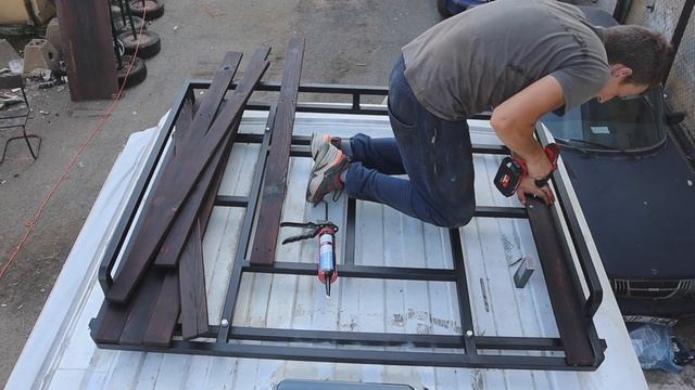 Автодом своимируками из Peugeot Boxer. Экспедиционный багажник своимируками дом на колесах VanLife смотреть онлайн