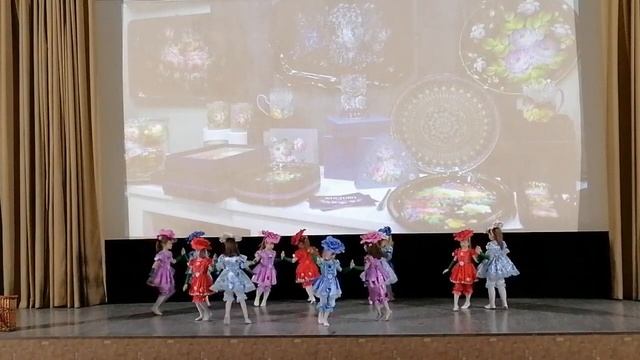 Танец цветов | Жостовские цветы | Танец в детском саду смотреть онлайн