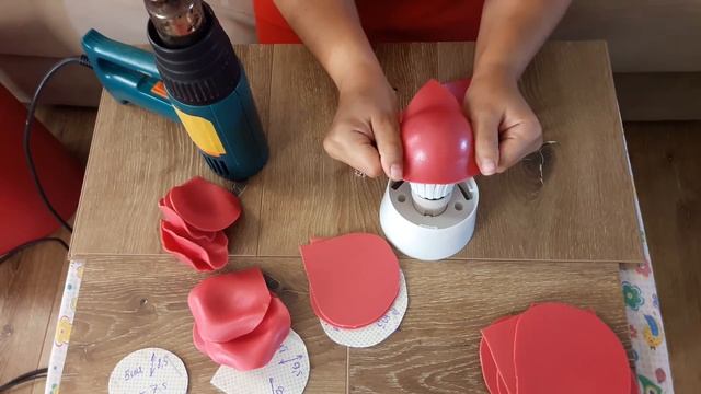 Роза из изолона, диаметр цветка 20 см. смотреть онлайн