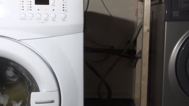 Lab Test : single item test with transit bolts in washing machine. смотреть онлайн