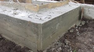 Стыковка старого и нового фундамента снятие опалубки