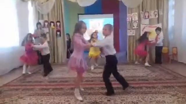 Танец на день матери детский сад " Малыш" Ясная смотреть онлайн