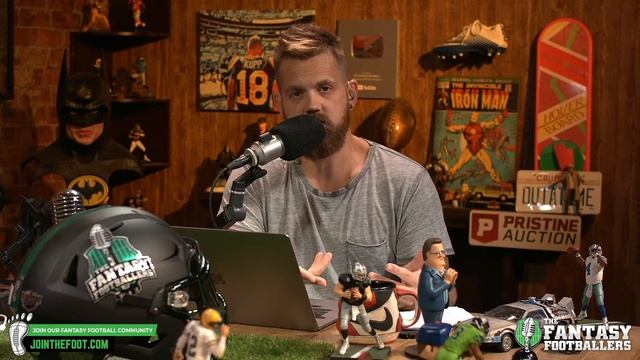 Mike "The Fantasy Hitman" Wright is LIVE answering Week 4 fantasy football start/sit questions смотреть онлайн